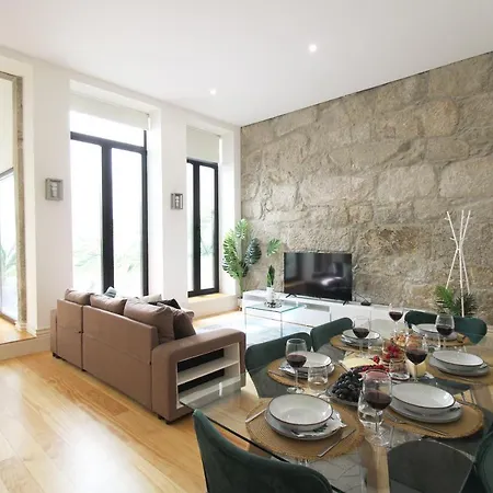 Unique Downtown Garden