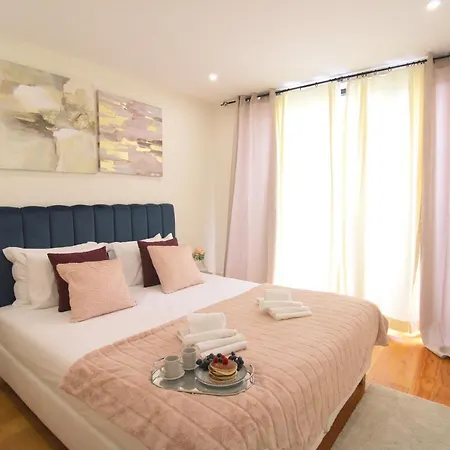 Unique Downtown Garden Appartement Oporto