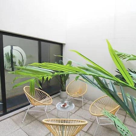 Unique Downtown Garden 波尔图