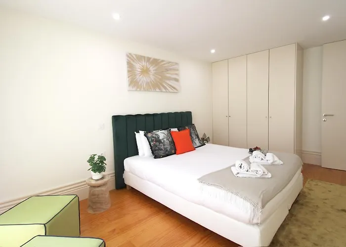 Unique Downtown Garden